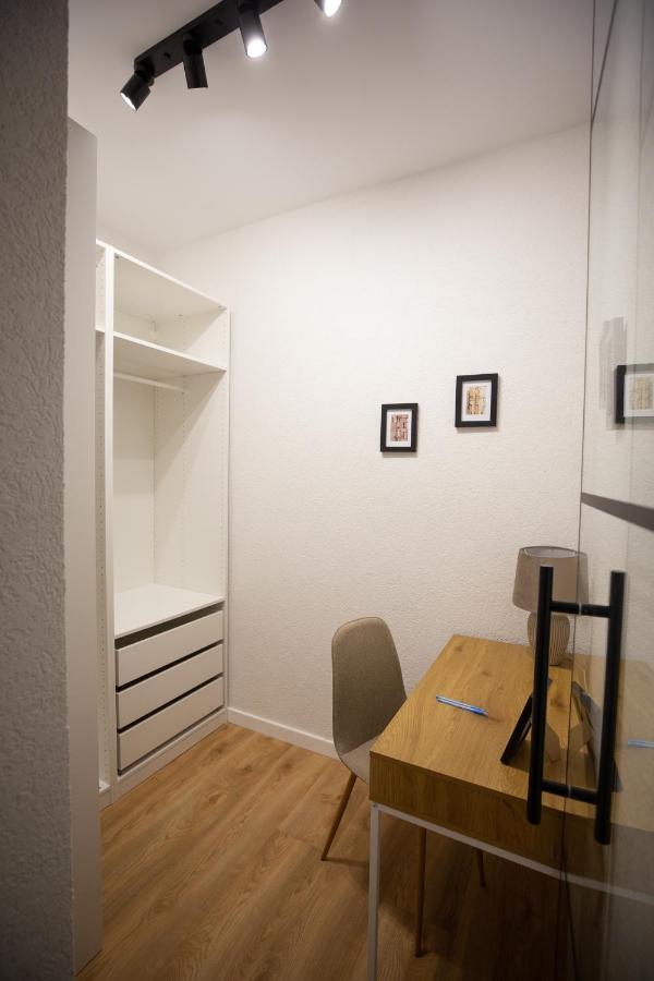 קלוז'-נאפוקה Unique City View Apartment Balcony & Parking Space מראה חיצוני תמונה